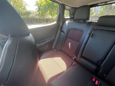 Used 2026 Nissan Kicks SR FWD image 38
