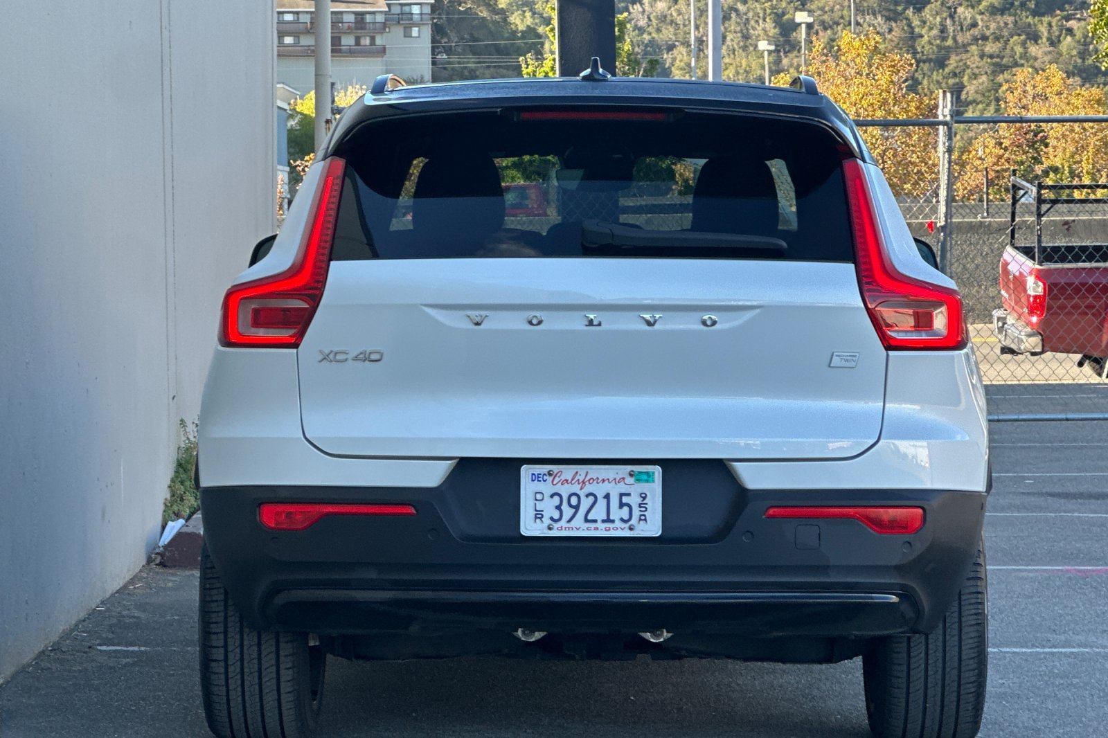 Certified 2023 Volvo XC40 Recharge Ultimate w/ Protection Package Premier AWD/4WD image 8