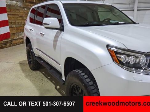 Used 2019 Lexus GX 460 Luxury AWD/4WD image 35