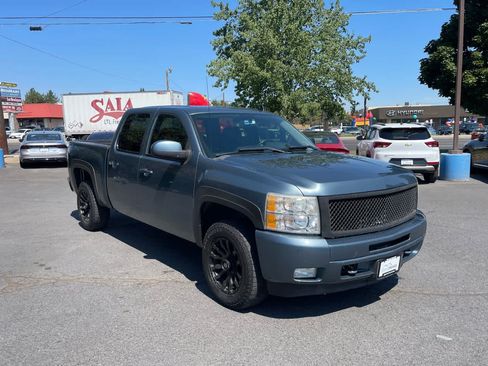 Used 2011 Chevrolet Silverado 1500 LT w/ All-Star Edition AWD/4WD image 7