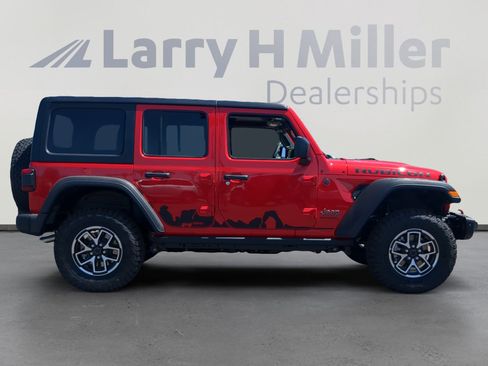 New 2025 Jeep Wrangler Rubicon w/ Steel Bumper Group image 6