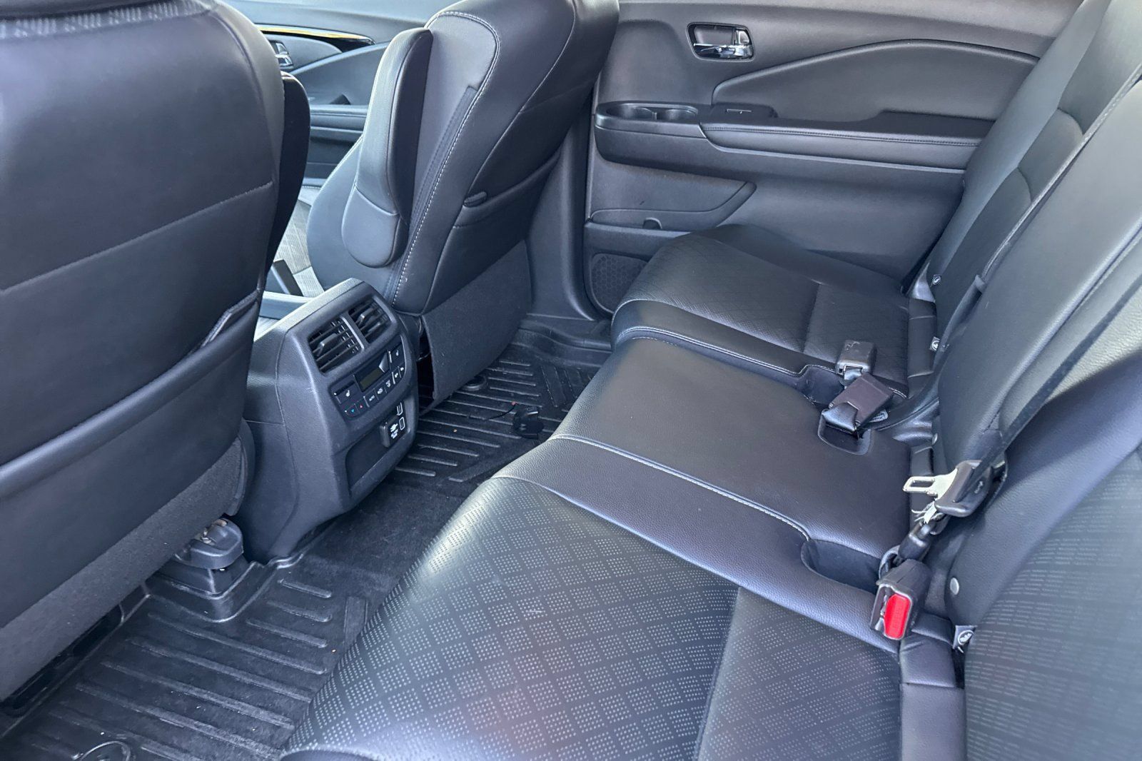 Used 2021 Honda Passport Elite image 12