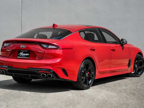 Used 2018 Kia Stinger GT1 RWD image 9