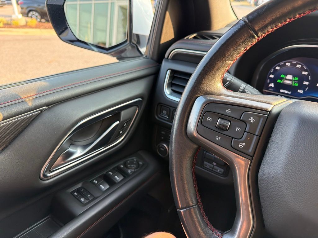 Used 2022 Chevrolet Suburban RST w/ Sport Performance Package AWD/4WD image 21
