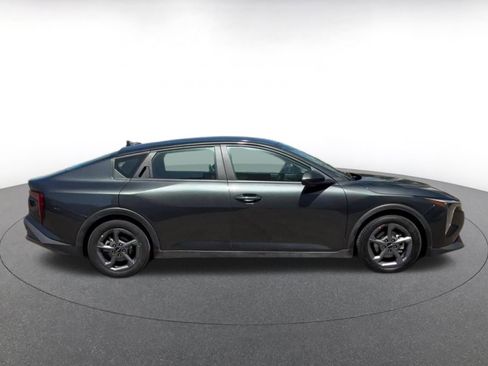 Used 2025 Kia K4 LXS FWD image 16