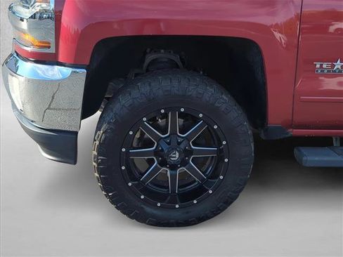 Used 2018 Chevrolet Silverado 1500 LT w/ Texas Edition image 26