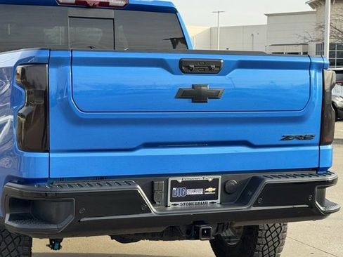 Used 2026 Chevrolet Silverado 1500 ZR2 image 8