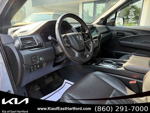 Used 2024 Honda Passport Black Edition image 29