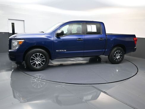 Used 2023 Nissan Titan SV RWD image 6