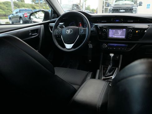 Used 2016 Toyota Corolla S image 26