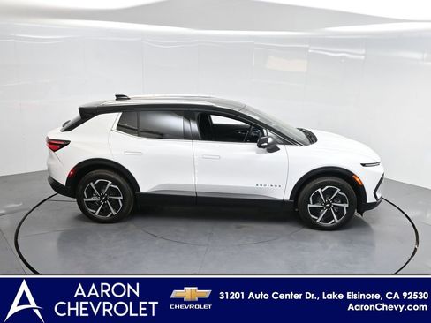 New 2026 Chevrolet Equinox EV LT image 45