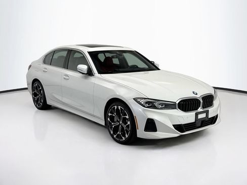 Used 2025 BMW 330i Sedan w/ Premium Package RWD image 3