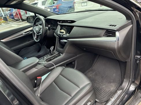 Certified 2024 Cadillac XT5 Luxury image 5