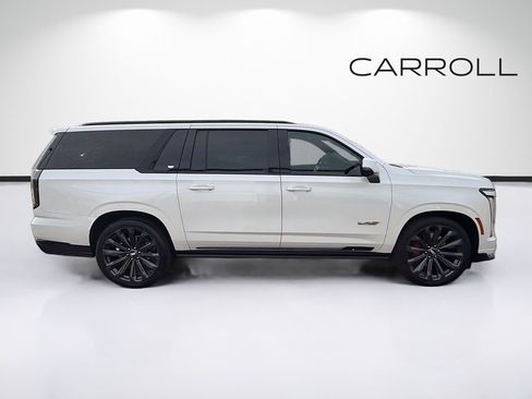 Certified 2025 Cadillac Escalade ESV V AWD/4WD image 2