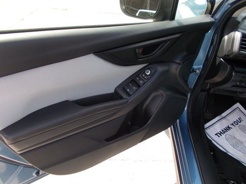 Used 2022 Subaru Crosstrek 2.0i Premium AWD/4WD image 17