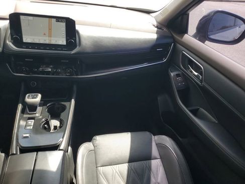 Certified 2023 Nissan Rogue Platinum w/ Platinum Premium Package image 32