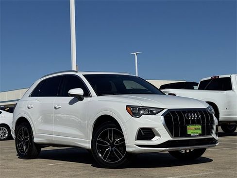 Used 2019 Audi Q3 2.0T Premium image 2