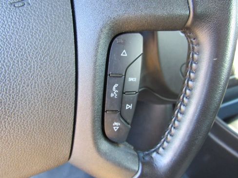 Used 2023 GMC Savana 3500 w/ Driver Convenience Package image 14