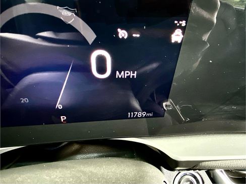 Used 2025 Buick Envista Sport Touring FWD image 29