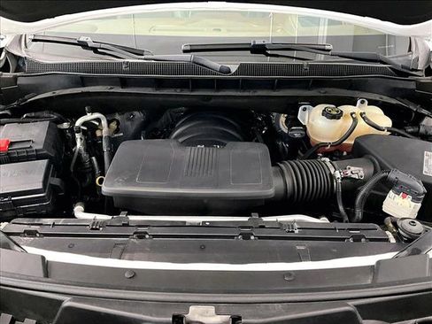 Used 2021 Chevrolet Suburban High Country RWD image 11