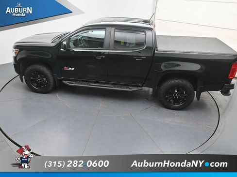 Used 2018 Chevrolet Colorado Z71 w/ Z71 Midnight Edition AWD/4WD image 30