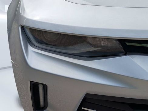 Used 2018 Chevrolet Camaro LT w/ RS Package RWD image 10