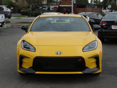 New 2026 Toyota GR86 YUZU Limited image 3