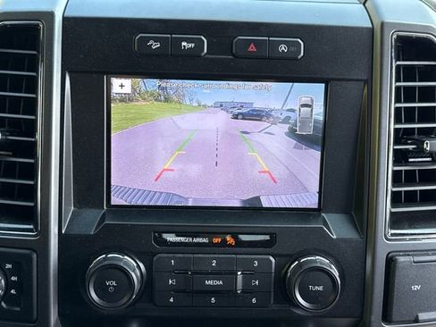Used 2019 Ford F150 XLT w/ Equipment Group 302A Luxury AWD/4WD image 30