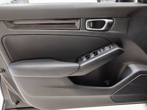 Used 2025 Honda Civic Sport Touring image 8
