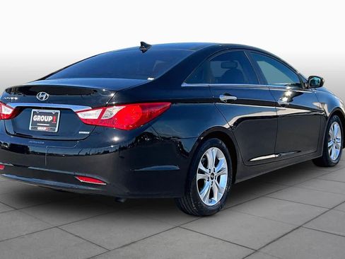 Used 2012 Hyundai Sonata Limited w/ Navigation Pkg FWD image 12