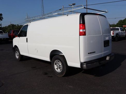 New 2025 Chevrolet Express 2500 w/ Driver Convenience Package RWD image 32