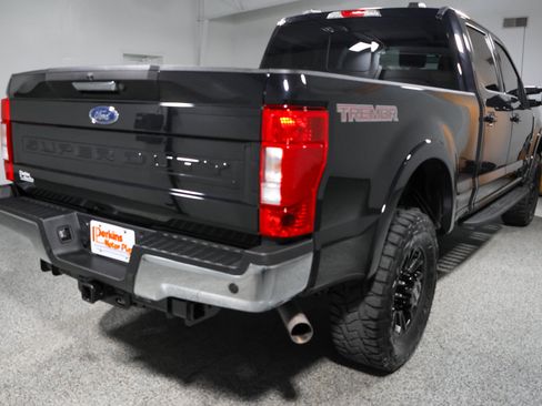 Used 2022 Ford F250 Lariat w/ Tremor Off-Road Package AWD/4WD image 7