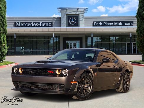 Used 2022 Dodge Challenger R/T Scat Pack image 1