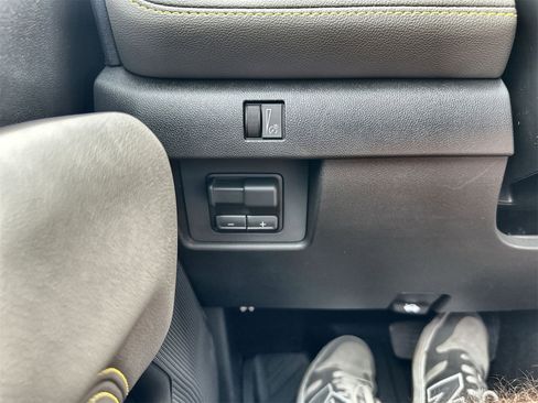 New 2026 Chevrolet Colorado ZR2 w/ Technology Package image 17