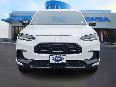 Used 2024 Honda HR-V Sport image 2