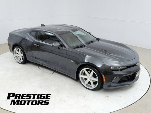 Used 2016 Chevrolet Camaro LT RWD image 13