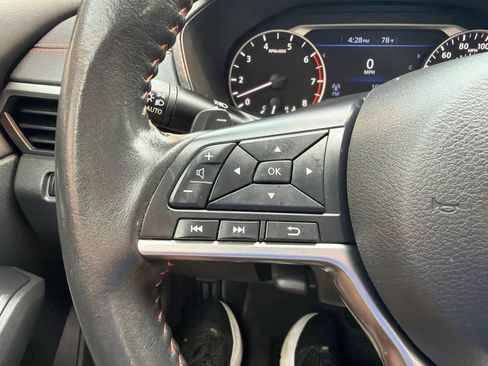 Used 2022 Nissan Altima 2.0 SR FWD image 33