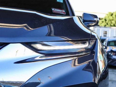 Used 2022 Chevrolet Blazer Premier w/ LPO, Sport Package image 7