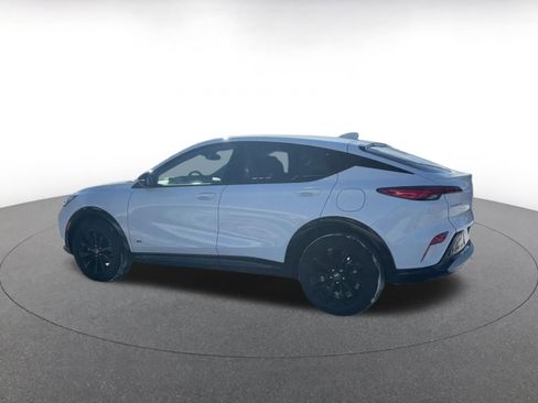 Used 2025 Buick Envista Sport Touring image 10