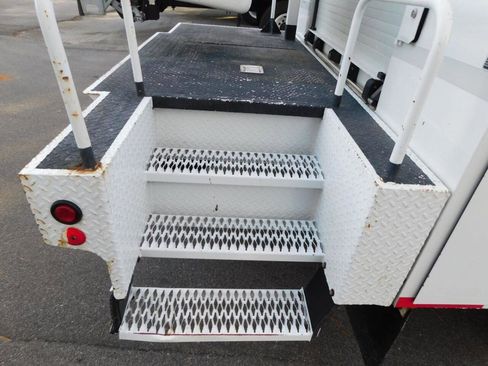 Used 2011 Ford F550 2WD Regular Cab Super Duty w/ PWR Equipment Group image 30