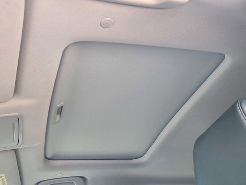 Used 2025 Honda CR-V EX-L image 23