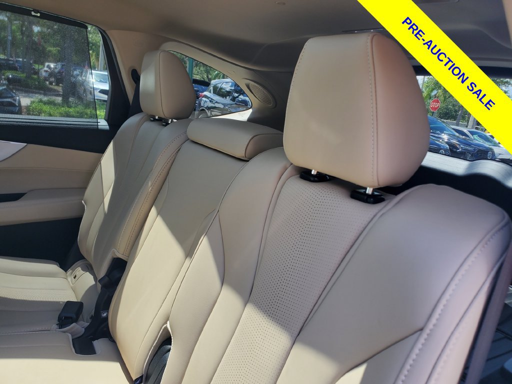Used 2025 Acura MDX w/ Technology Package FWD image 13