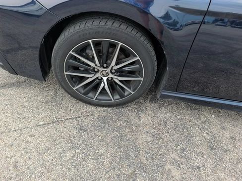 Used 2021 Toyota Camry SE FWD image 10