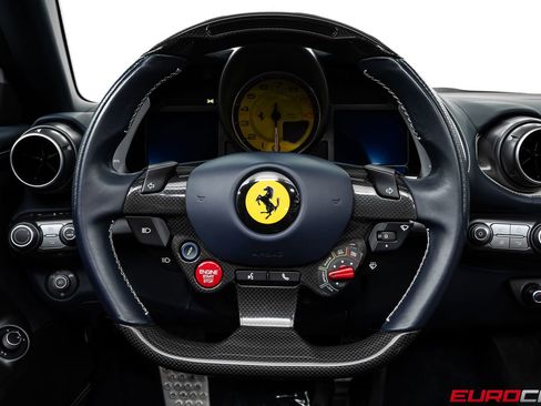Used 2021 Ferrari 812 GTS RWD image 32