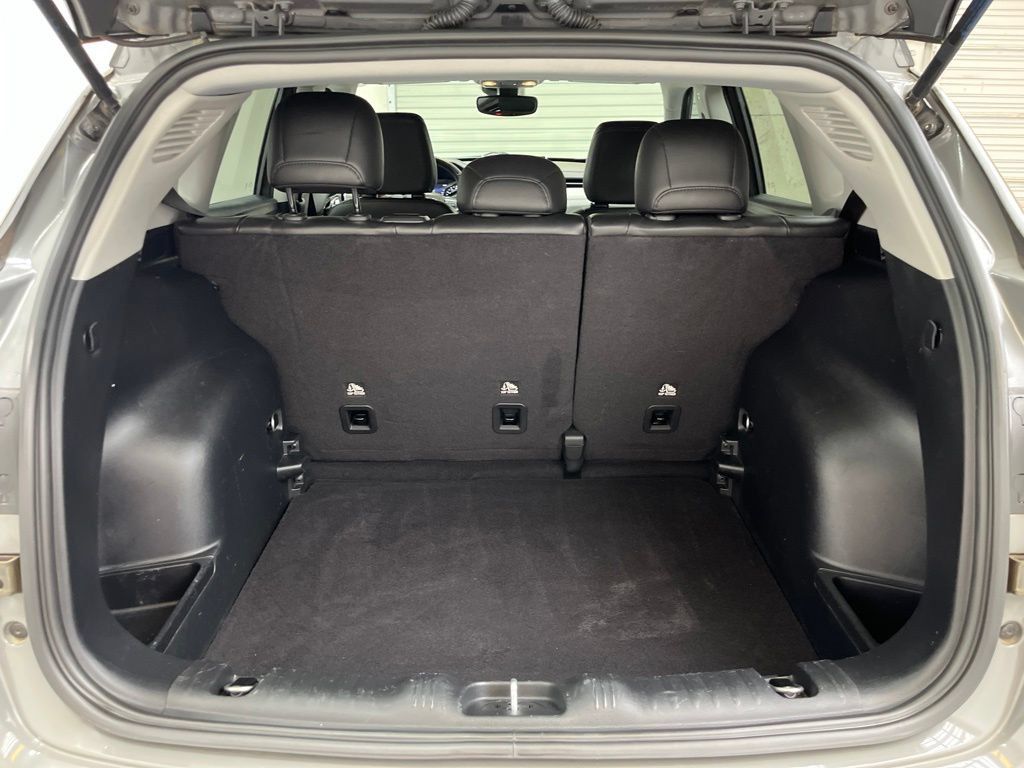 Used 2022 Jeep Compass Limited AWD/4WD image 23