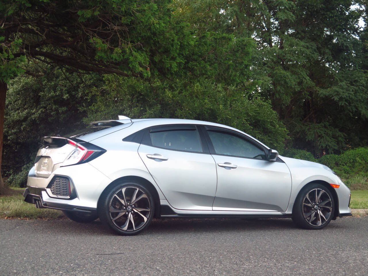 Used 2018 Honda Civic Sport image 5