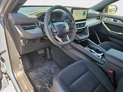 New 2025 Ford Explorer ST image 3