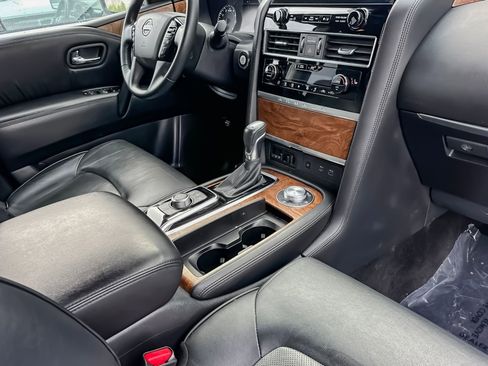 Used 2022 Nissan Armada SL w/ Captain's Chairs Package image 16