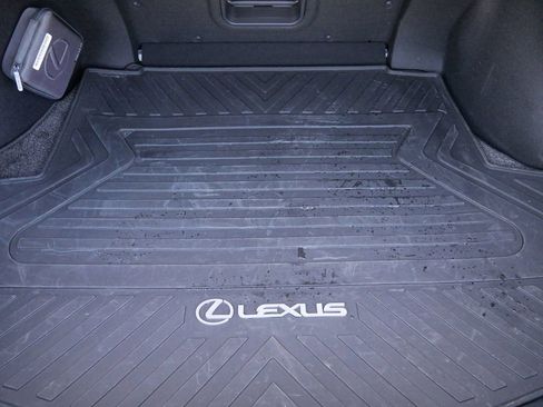Certified 2023 Lexus ES 250 w/ Premium Package AWD/4WD image 12