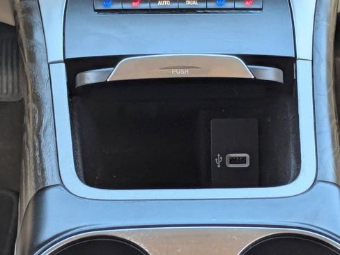 Used 2018 Lincoln MKX Reserve w/ Enhanced Security Package image 23